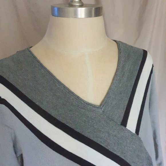 NY Collection Pink & Grey Strip Short Sleeve Asymmetrical Sweater Poncho Sz Md - Picture 10 of 15
